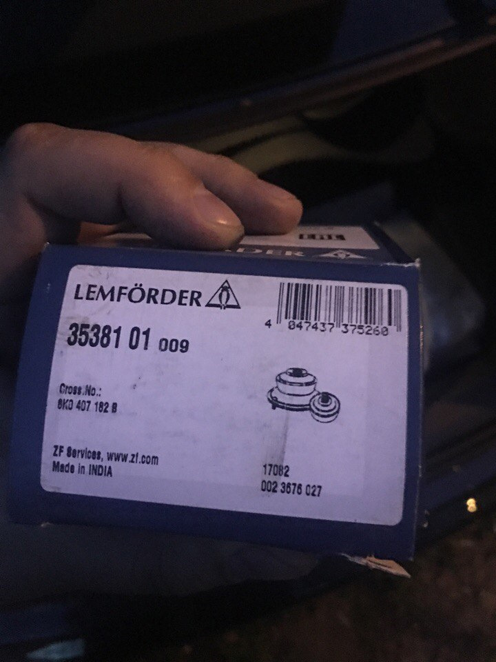 Фото в бортжурнале Audi A4 (B8). Запчасти на фото: 3538101, 8K0407182B