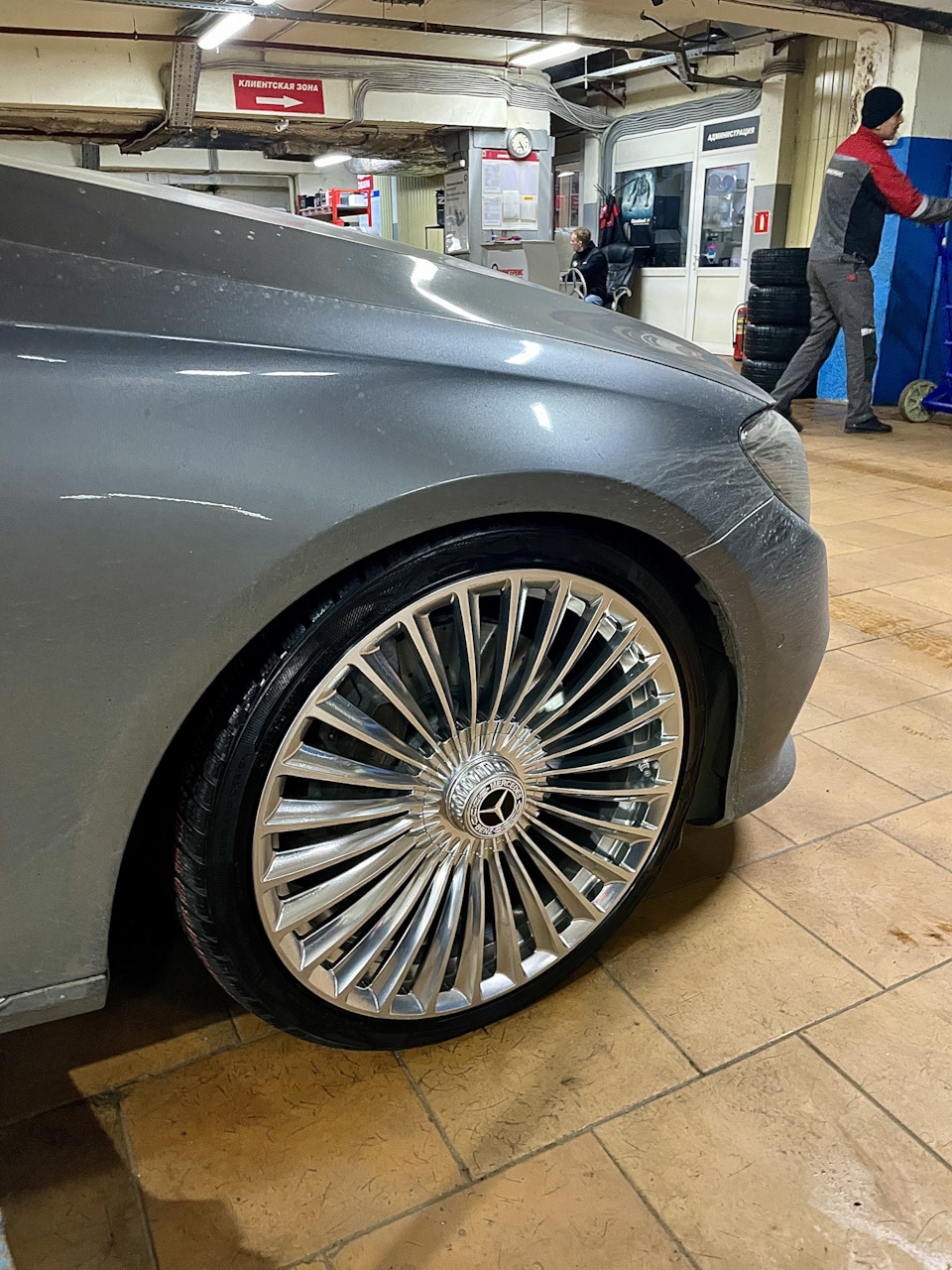 Фото в бортжурнале Mercedes-Benz E-Class (W213)