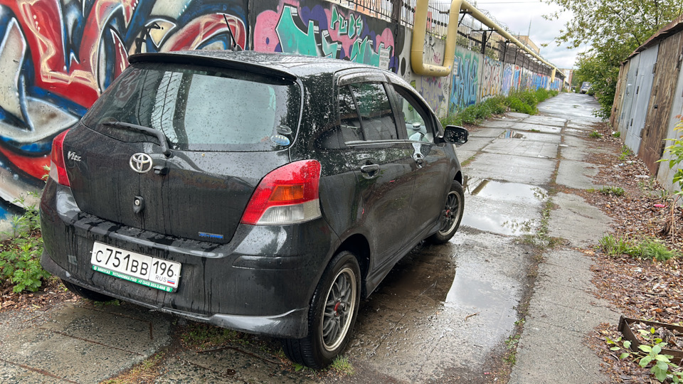 Photo from the logbook Toyota Vitz (90)