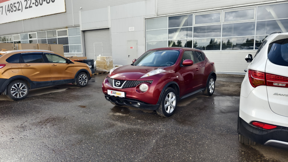 2 — Nissan Juke (1G)