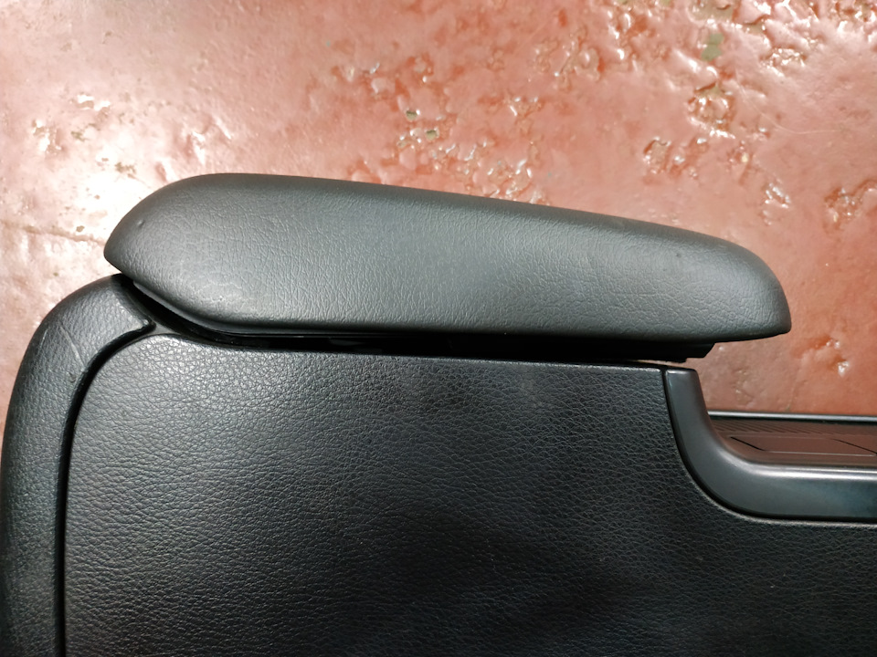 Щель присутствует, но можно пренебречь — Subaru Legacy (BL/BP)