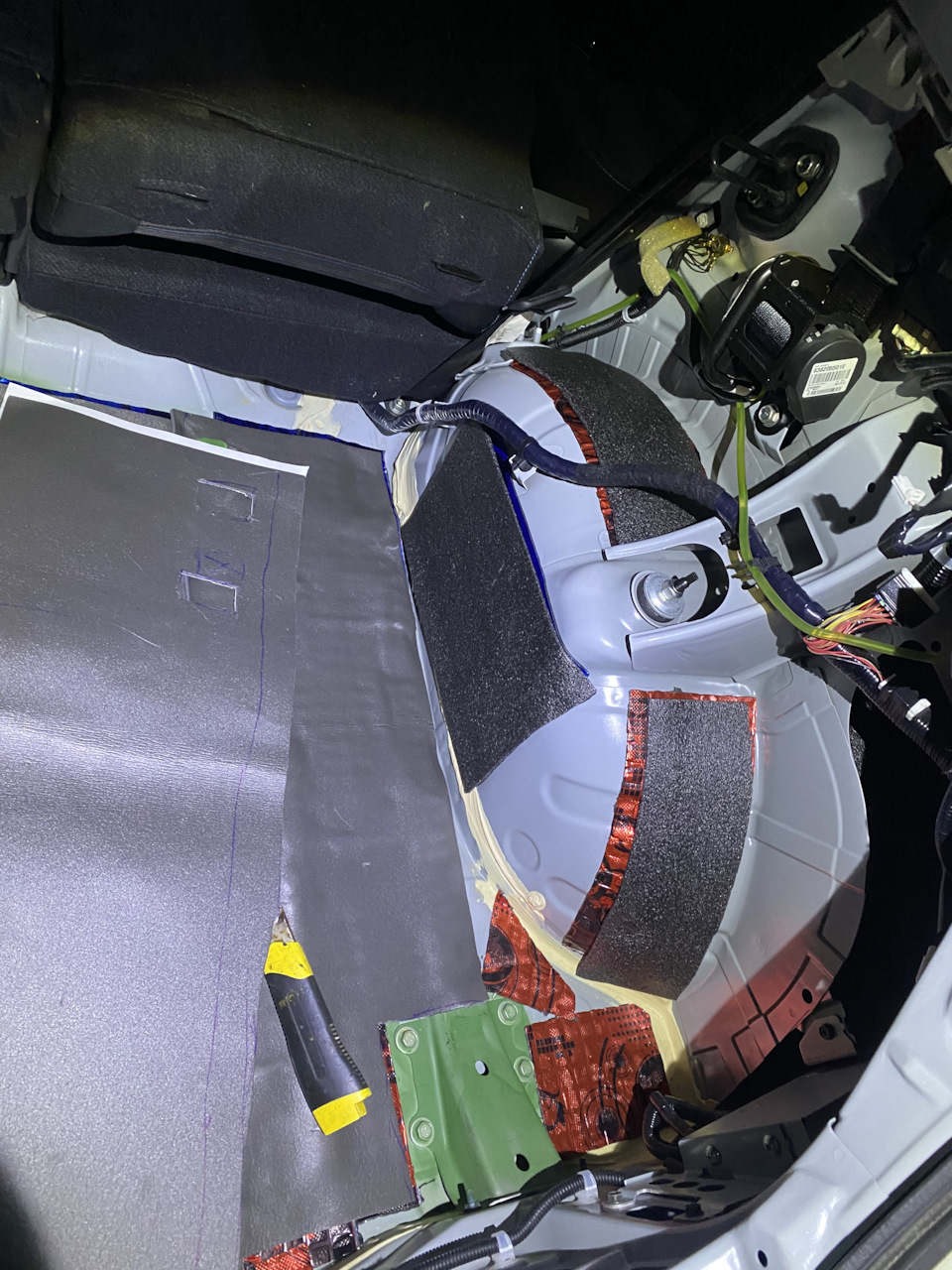 Фото в бортжурнале Nissan Leaf (2G)