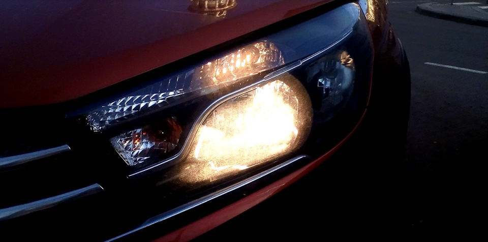 Фара — Lada Vesta SW Cross (1G)