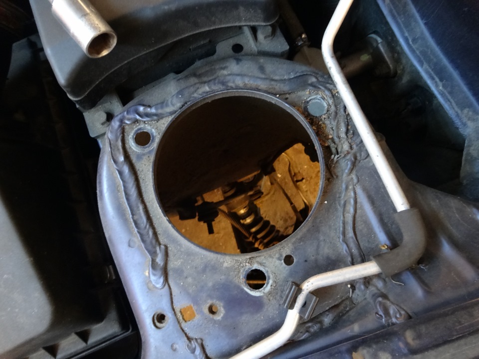 Фото в бортжурнале Volvo V40 (1G)