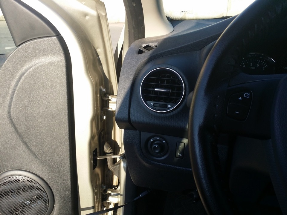 Photo from the logbook Renault Logan (2G)
