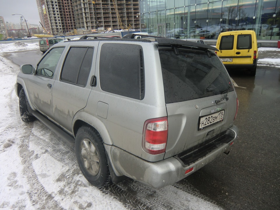 Фото в бортжурнале Nissan Pathfinder (2G)
