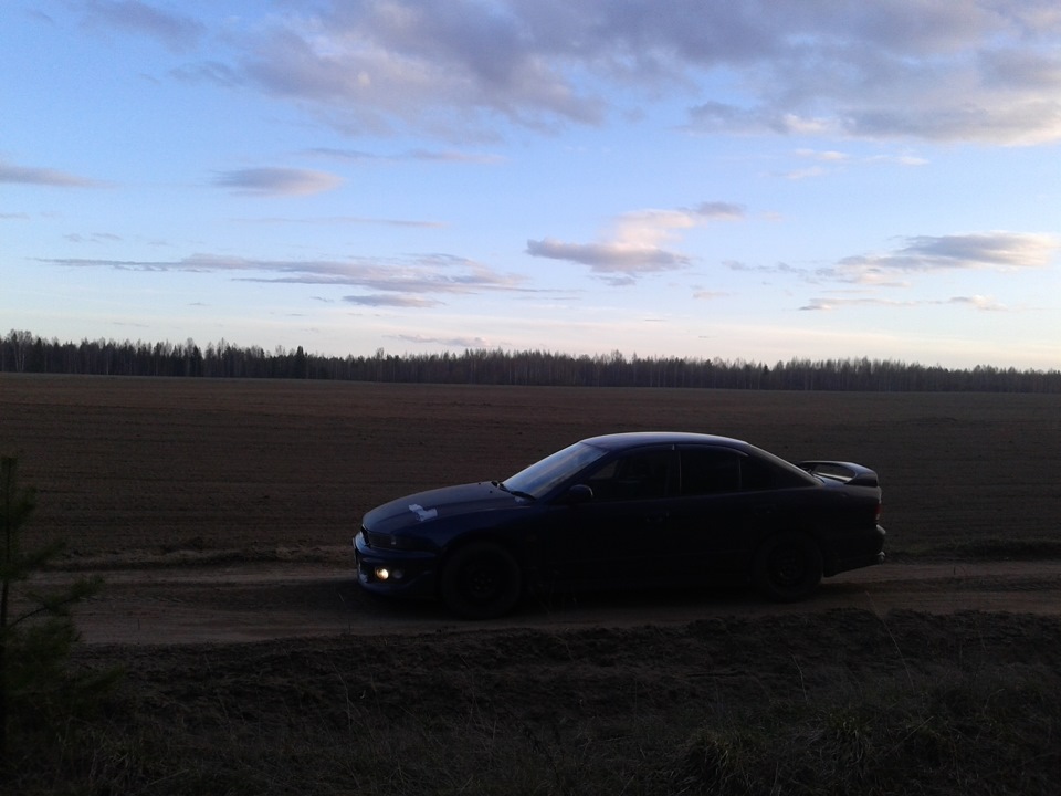 весенний вечер — Mitsubishi Galant VR-4