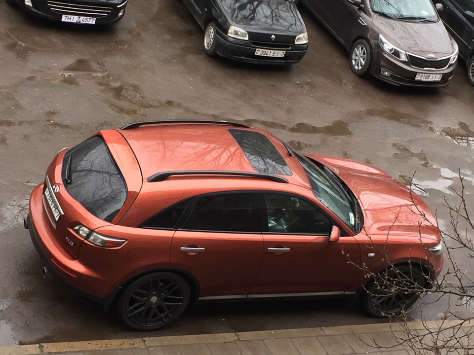 Фото в бортжурнале Infiniti FX (1G)