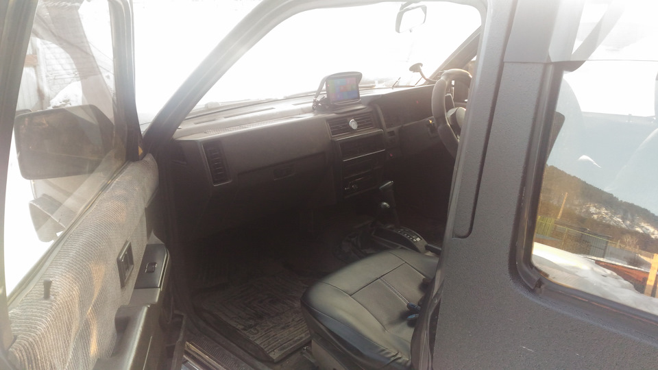 Фото в бортжурнале Nissan Terrano I