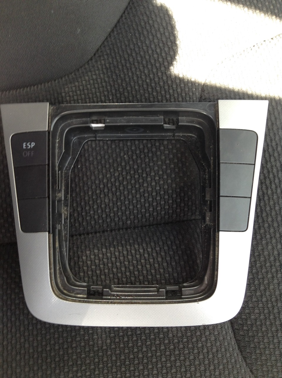 Кнопки под фишку нету… — Volkswagen Passat B6