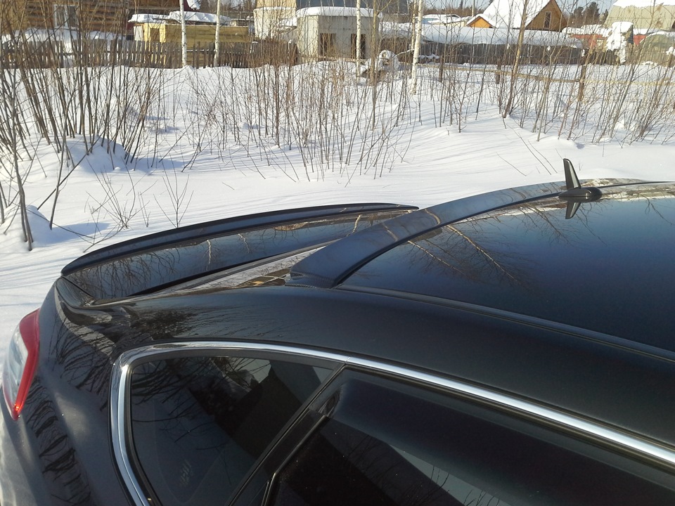 Установил козырек на заднее стекло и плавник на крышу. — Nissan Teana (J32)
