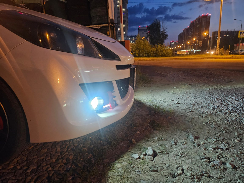 Photo from the logbook Toyota Vitz (130)