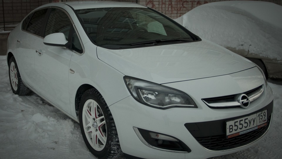 Opel Astra Снежная Королева