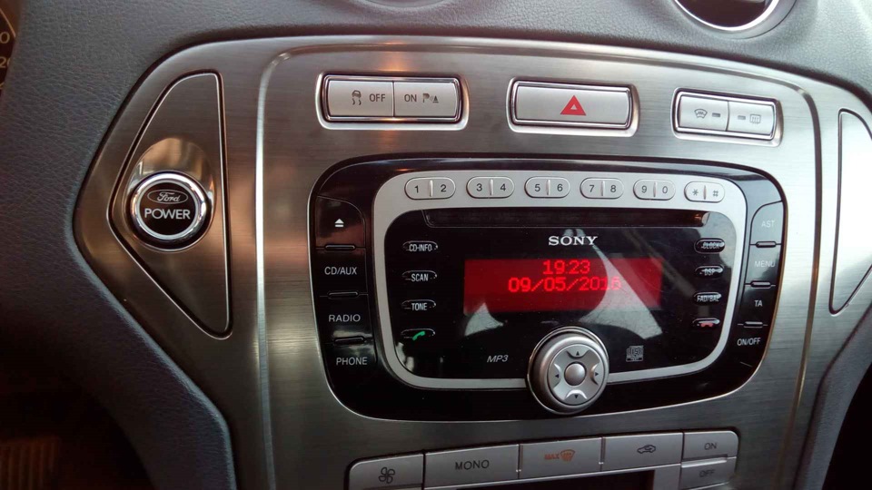 Красота) — Ford Mondeo IV. Запчасти на фото: 090520