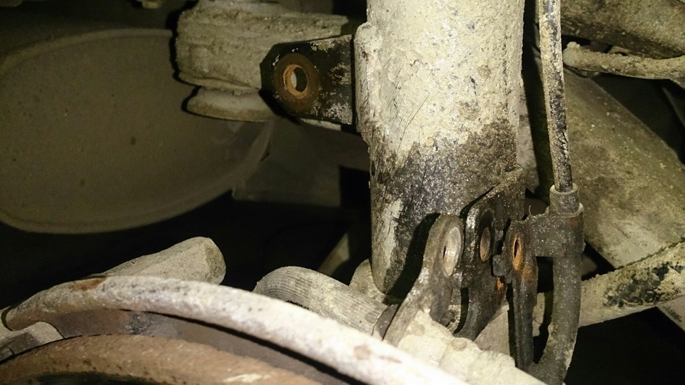 Фото в бортжурнале Toyota Avensis I