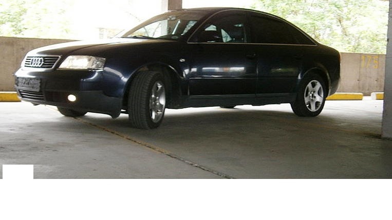 Audi A6 2.5 tdi синий м.180л.с.