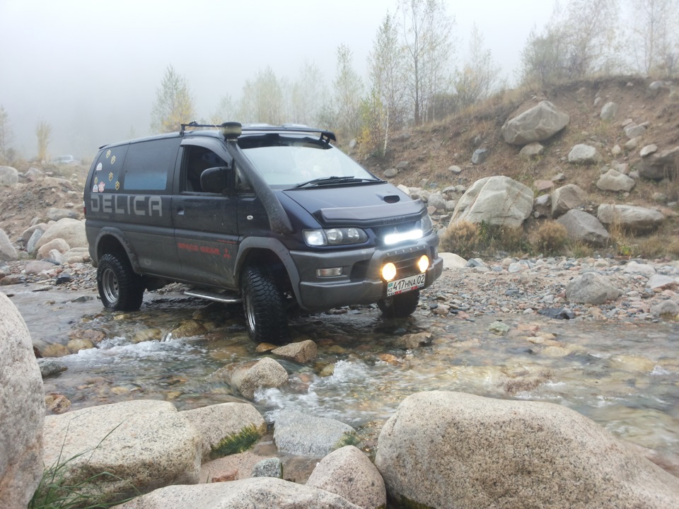 Фото в бортжурнале Mitsubishi Delica (L400)