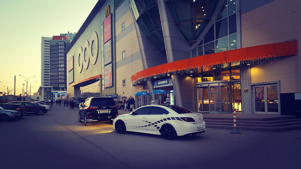 Mazda 6 2.5M †Black&White†