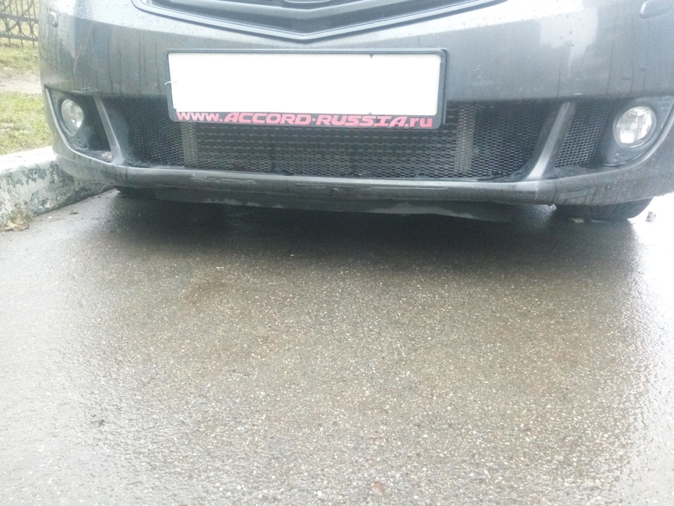 если не присматриваться — не очень заметно ) — Honda Accord (8G)