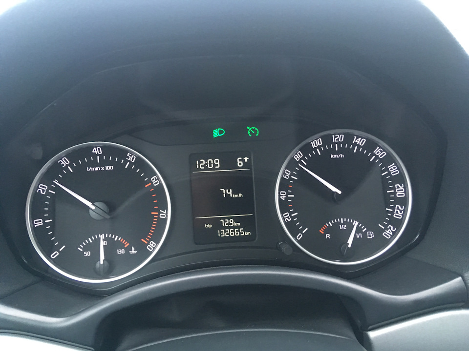 Фото в бортжурнале Skoda Octavia A5 Mk2. Запчасти на фото: 022002