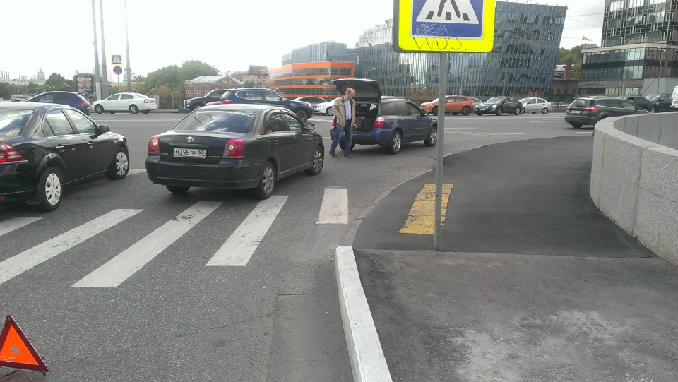 Фото в бортжурнале Toyota Avensis II