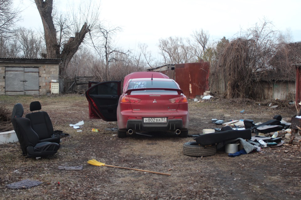 Пришлось распотрошить всю машину! — Mitsubishi Lancer X