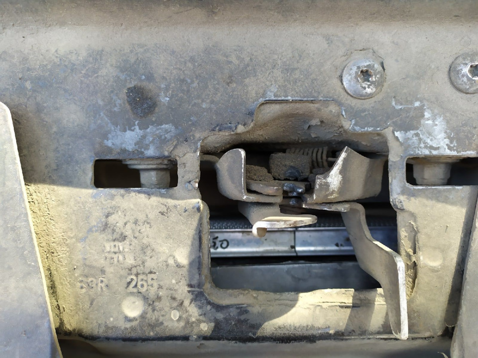 Фото в бортжурнале Renault Logan (1G)