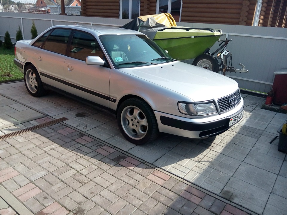 Фото в бортжурнале Audi 100 (C4)