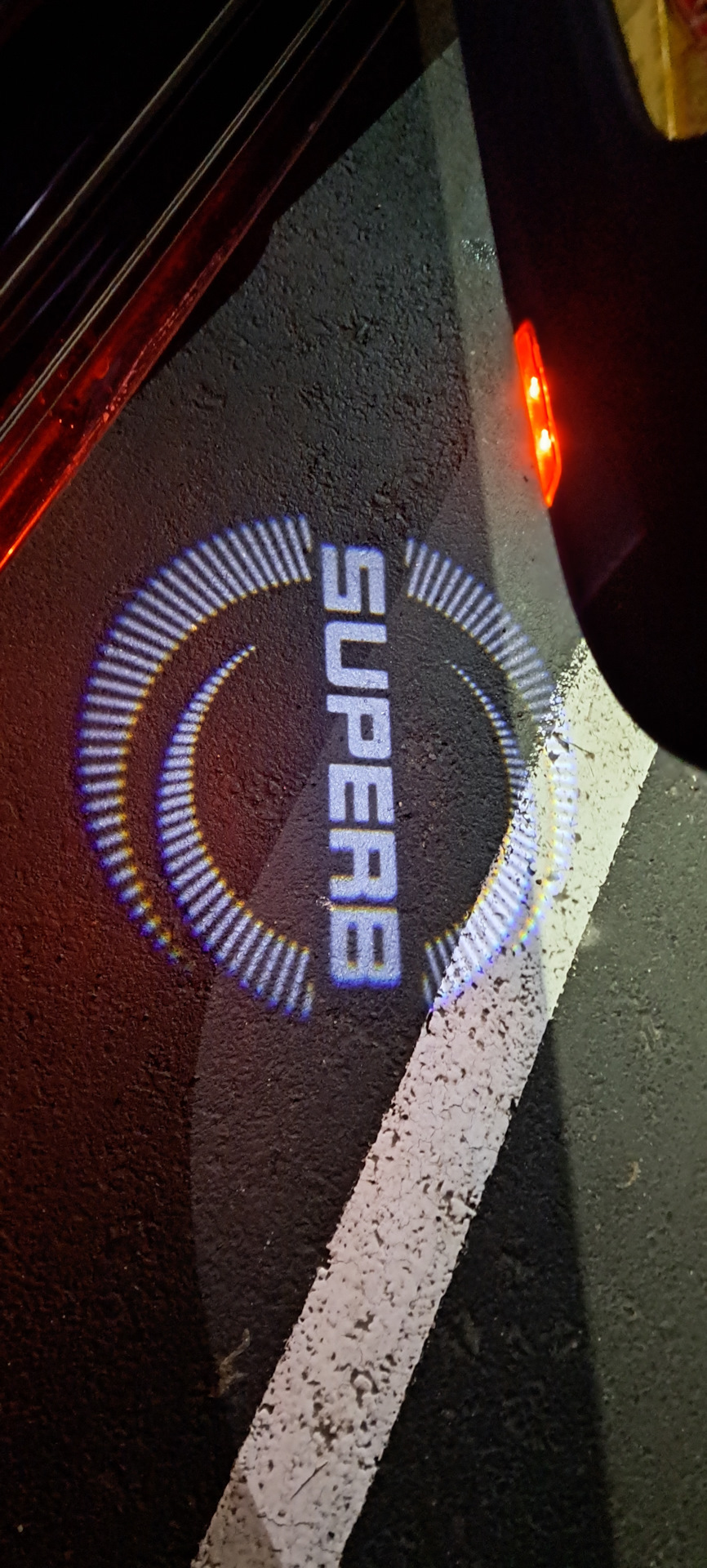Нижний свет — Skoda Superb Mk3