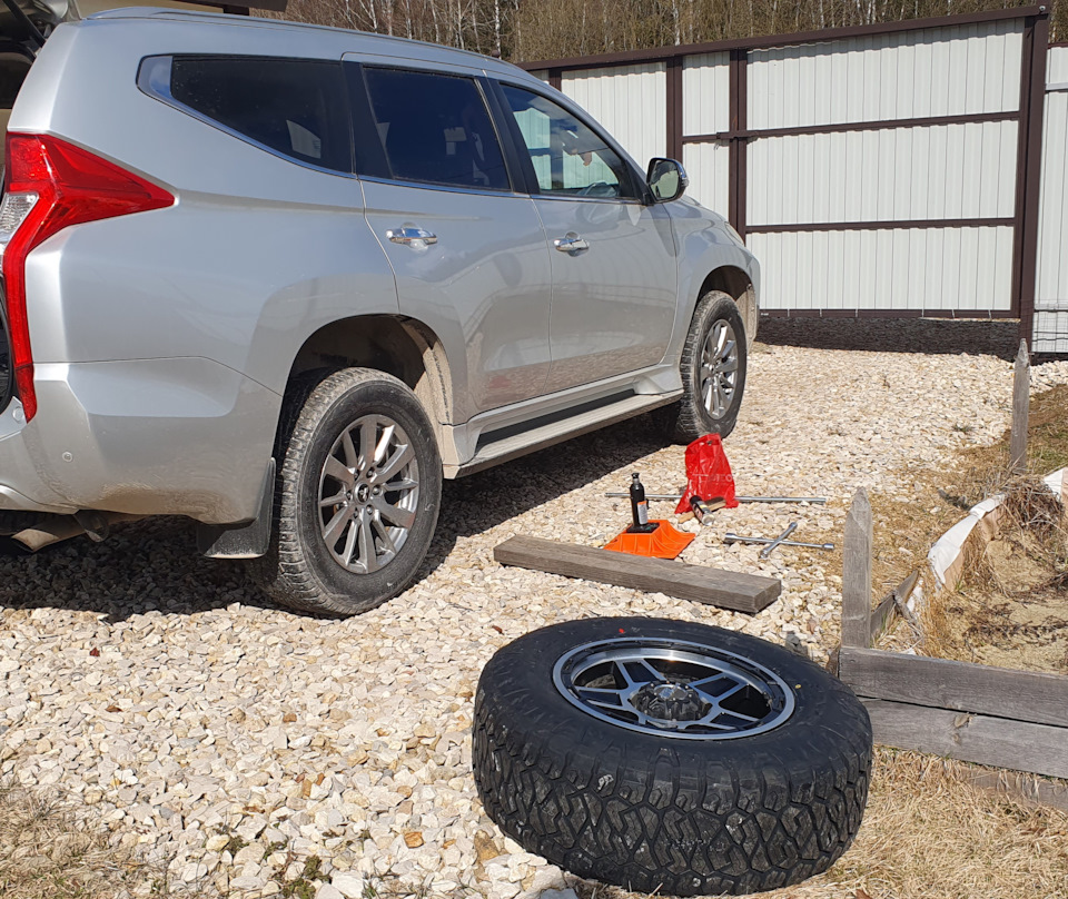 Фото в бортжурнале Mitsubishi Pajero Sport (3G)