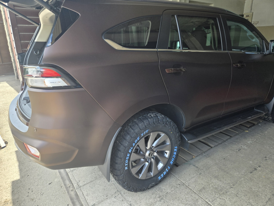 Стало — Isuzu MU-X (2G)