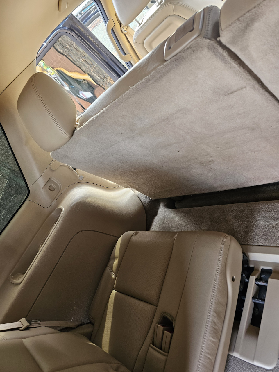 Фото в бортжурнале Cadillac Escalade (3G)