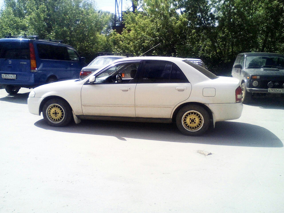 Фото в бортжурнале Mazda Familia (BJ)