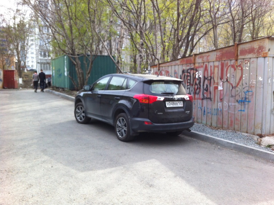 Фото в бортжурнале Toyota RAV4 (IV)