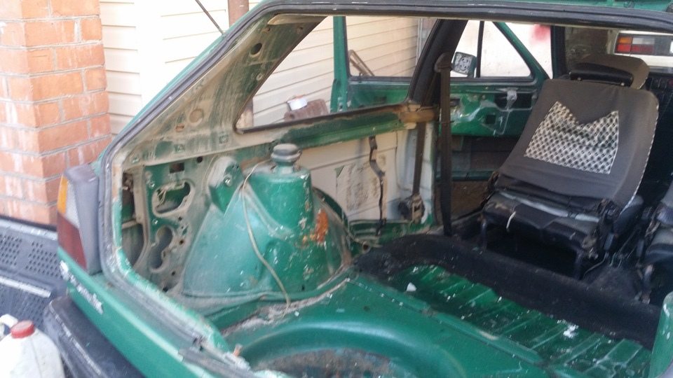 Сзади или сзадУ — Volkswagen Golf Mk2