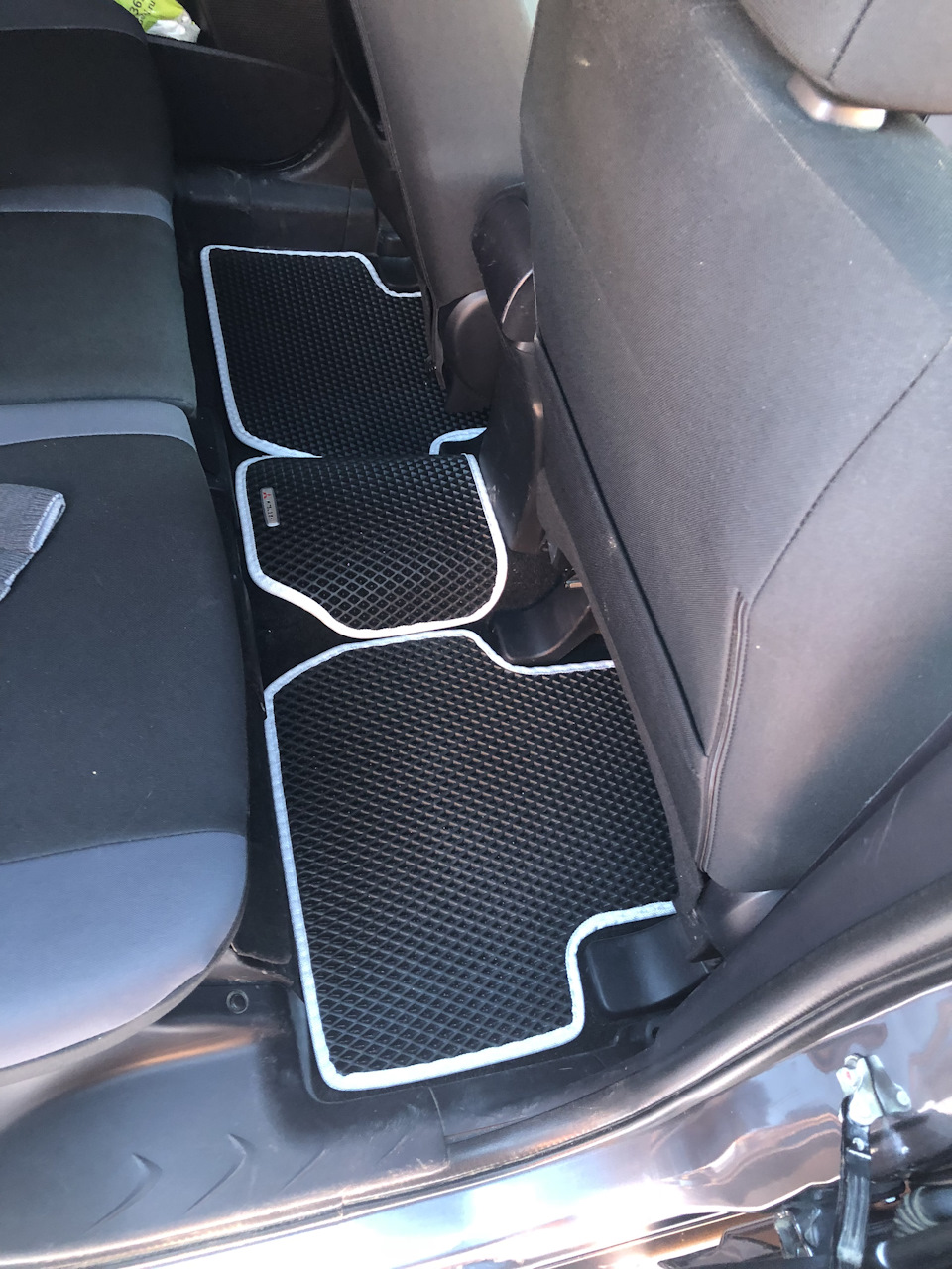 Фото в бортжурнале Mitsubishi Outlander XL