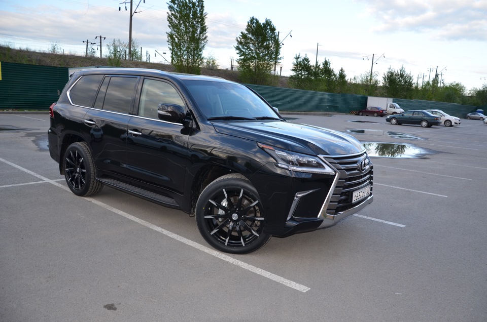 Фото в бортжурнале Lexus LX (URJ200/URJ201)