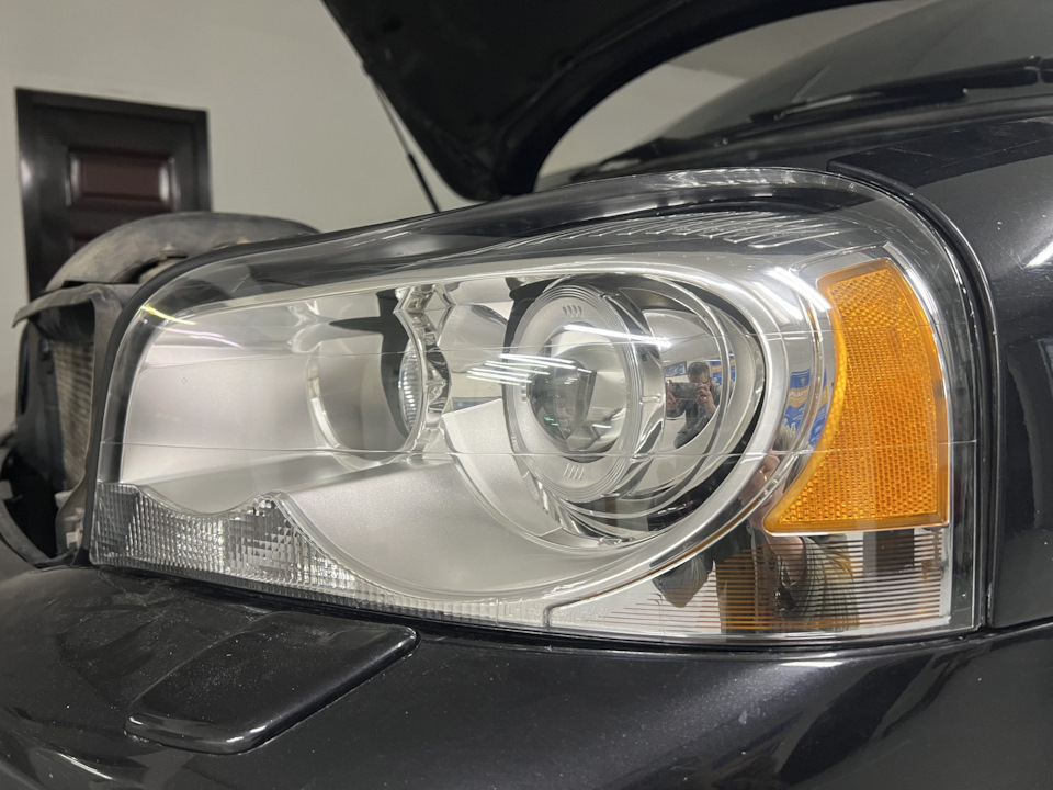 Фото в бортжурнале Volvo XC90 (1G)