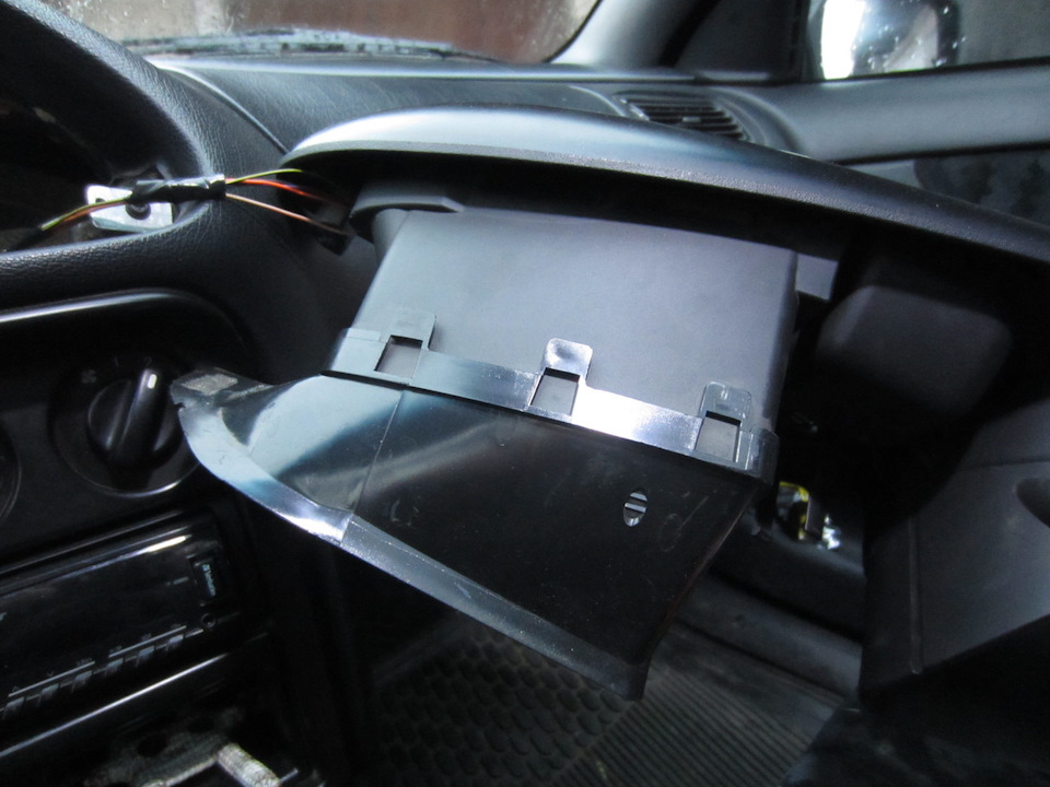 Фото в бортжурнале Ford Mondeo I