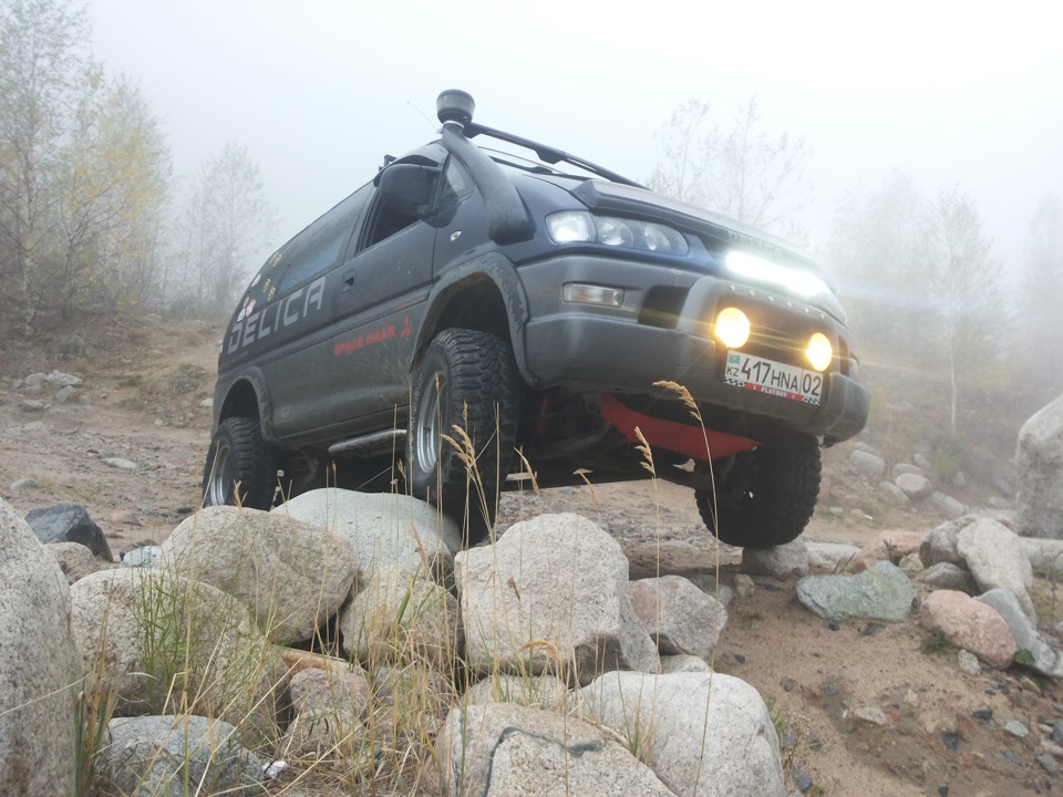 Фото в бортжурнале Mitsubishi Delica (L400)