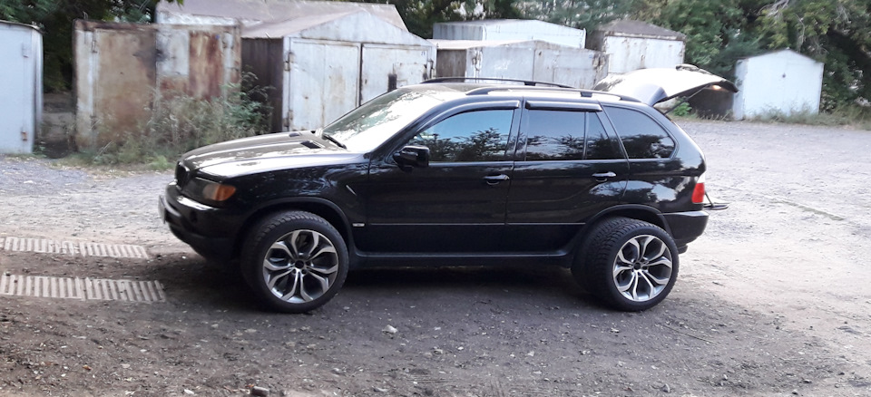 Фото в бортжурнале BMW X5 (E53)