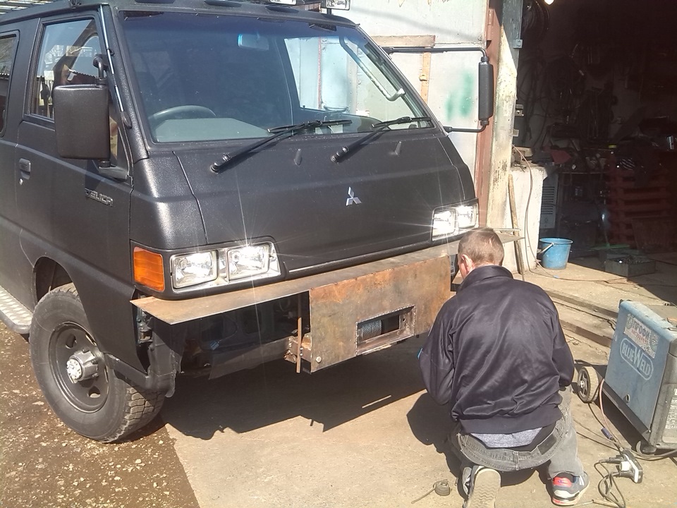 Фото в бортжурнале Mitsubishi Delica (P35W)
