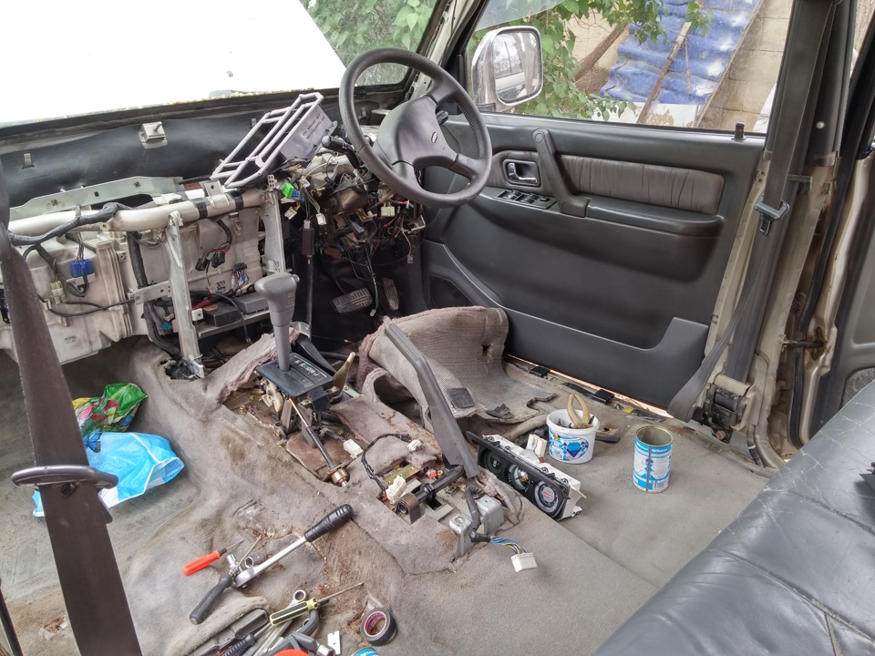 Фото в бортжурнале Mitsubishi Pajero (2G)