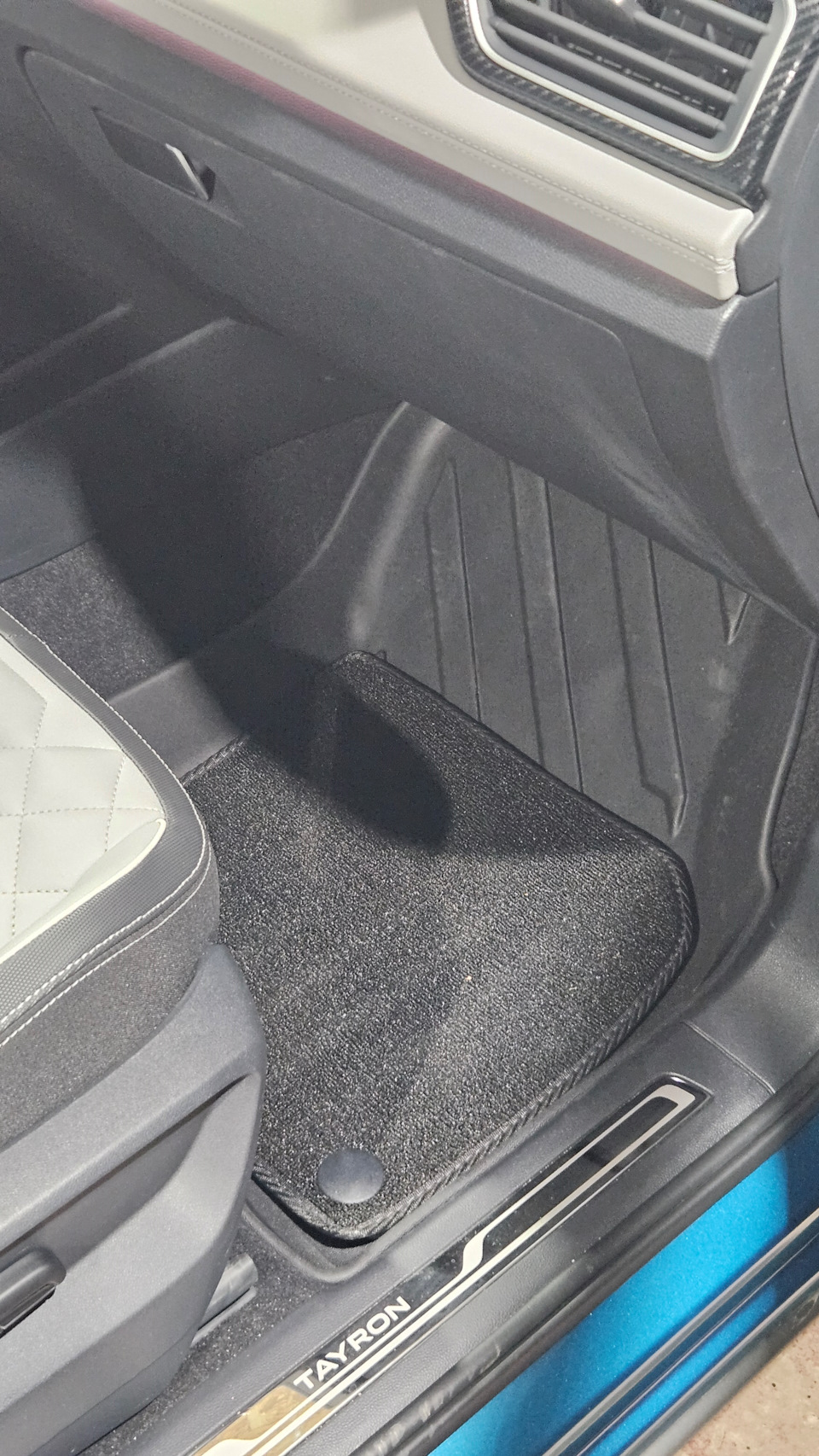 Фото в бортжурнале Volkswagen Tayron