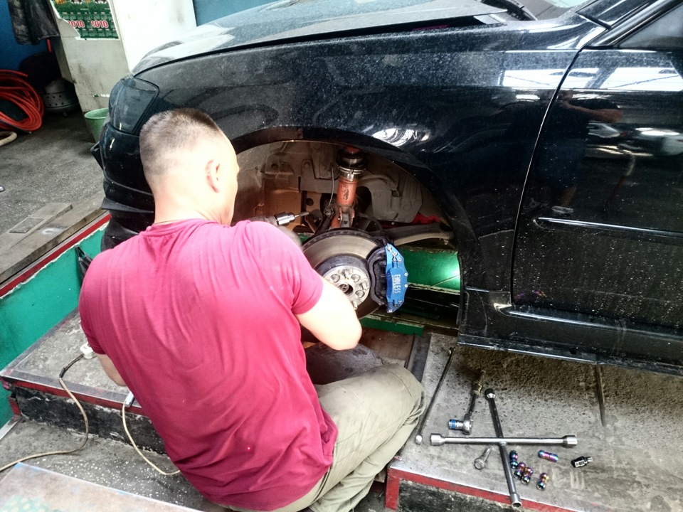 другая сторона… — Subaru Legacy (BL/BP)
