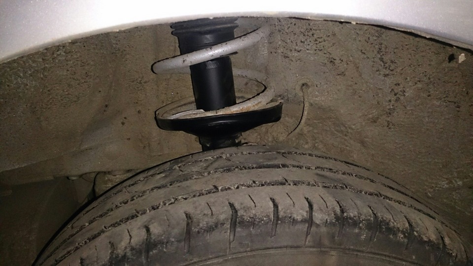 Фото в бортжурнале Toyota Avensis I