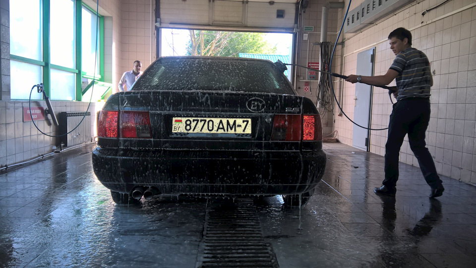 Фото в бортжурнале Audi A6 (C4). Запчасти на фото: 5B770
