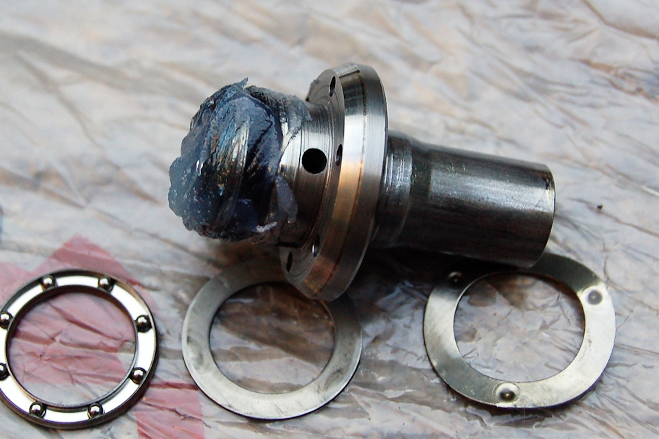 Штифт — Nissan Almera II (N16)