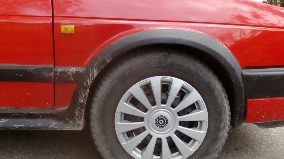 Правый серп) — Volkswagen Jetta II