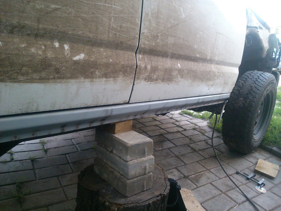 С другого ракурса — Nissan Patrol GR I (Y60)